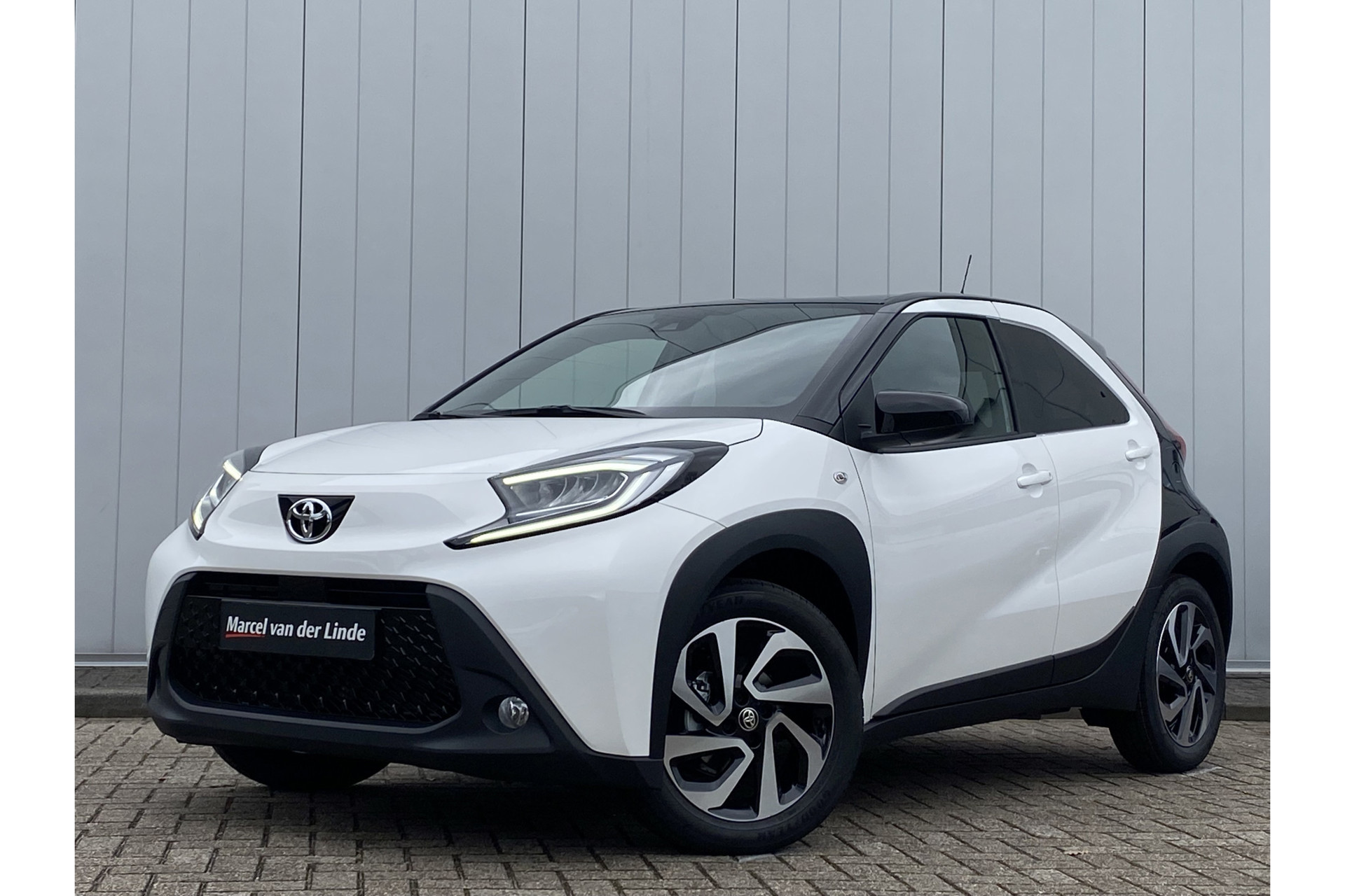 Toyota Aygo X Vvt I S Cvt Automaat Pulse Bi Tone Nl Auto Nieuw Voorraad Cruise Carplay