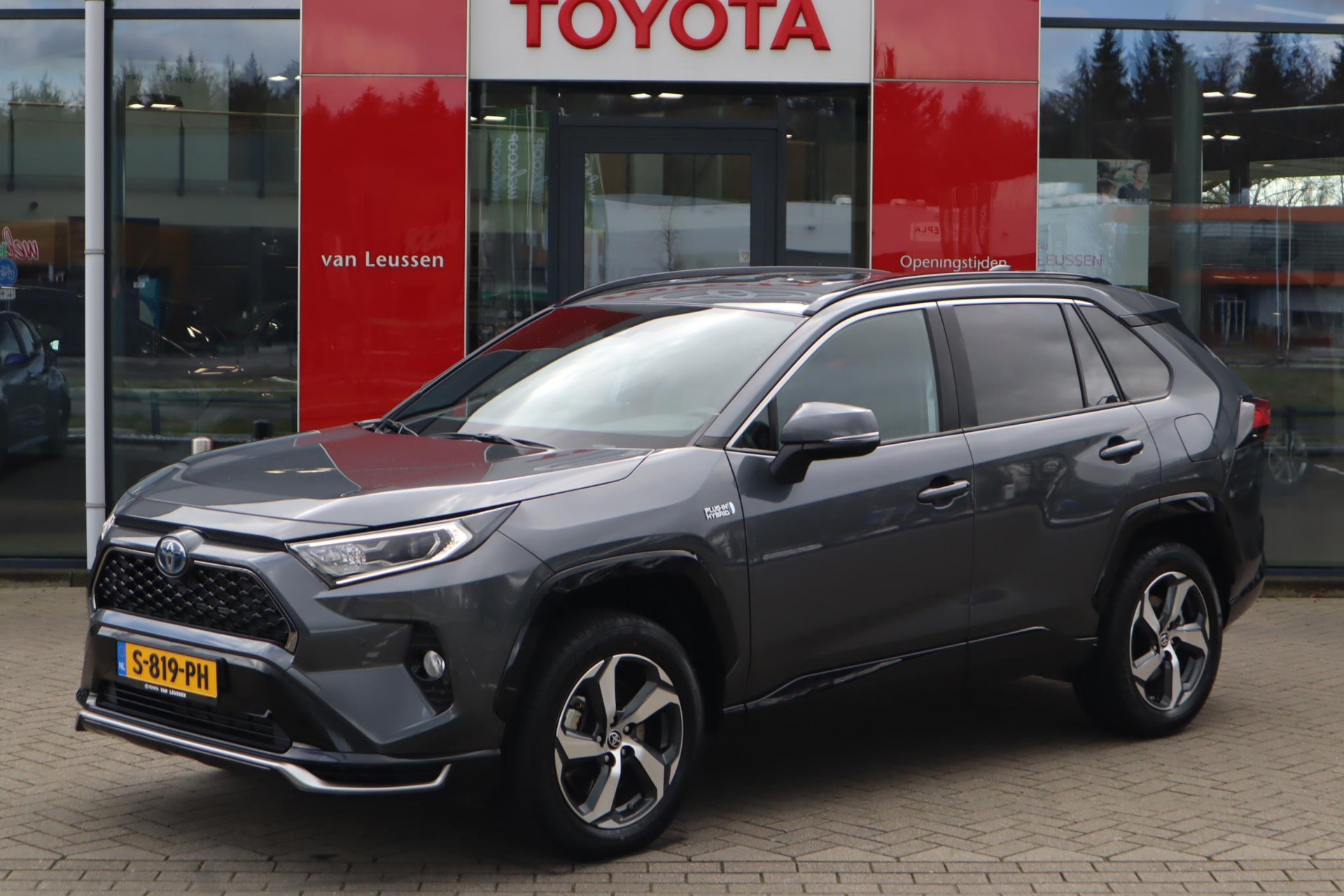 Toyota RAV4 2.5 PlugIn Hybrid Awd 306Pk Toyota Van Leussen occasions