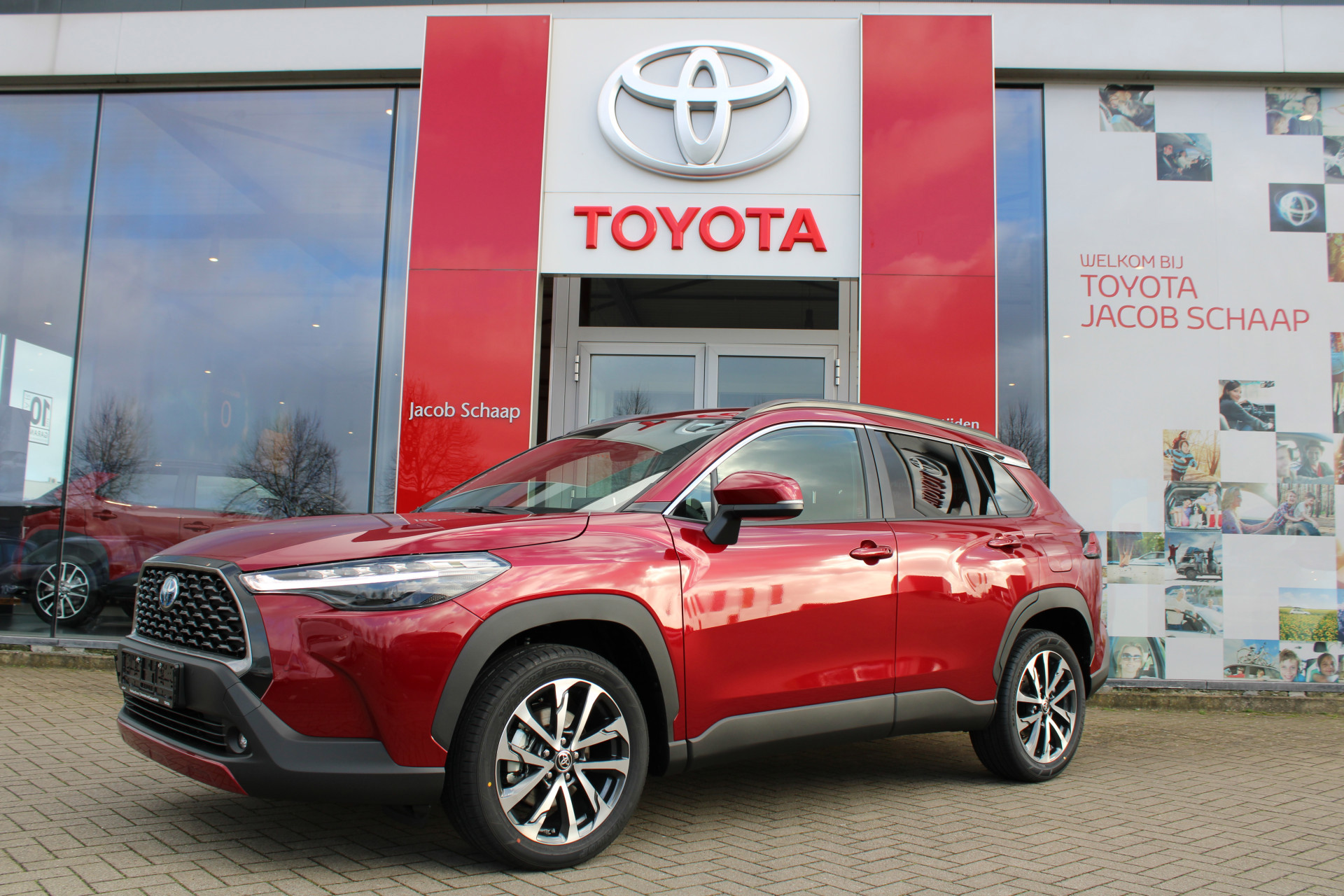 Toyota Corolla Cross 2.0 High Power Hybrid First Edition Limited ...